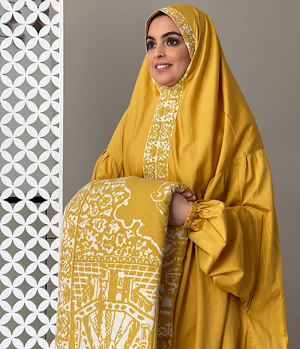 VINTAGE PRAYER SET- YELLOW 