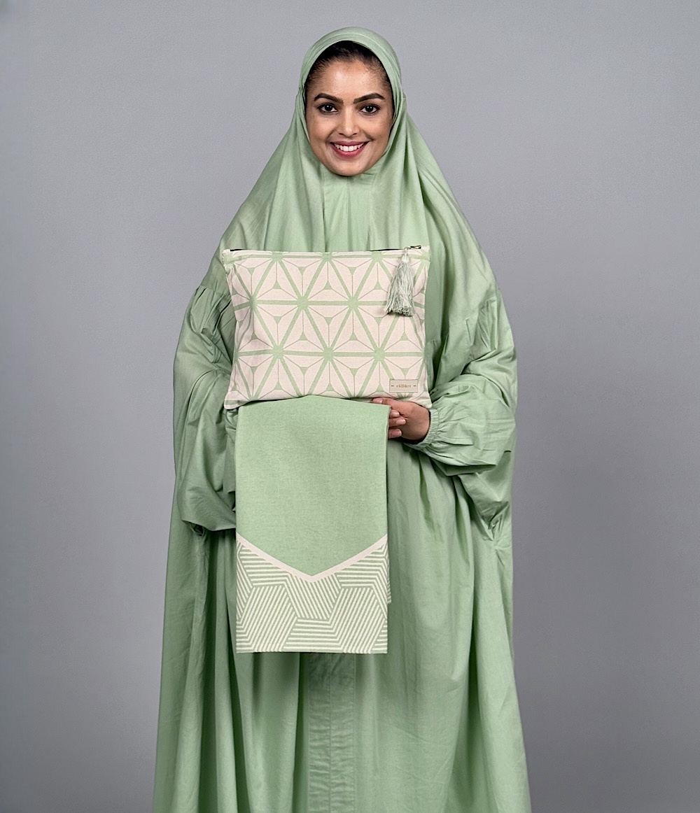  TRAVEL PRAYER SET - GREEN