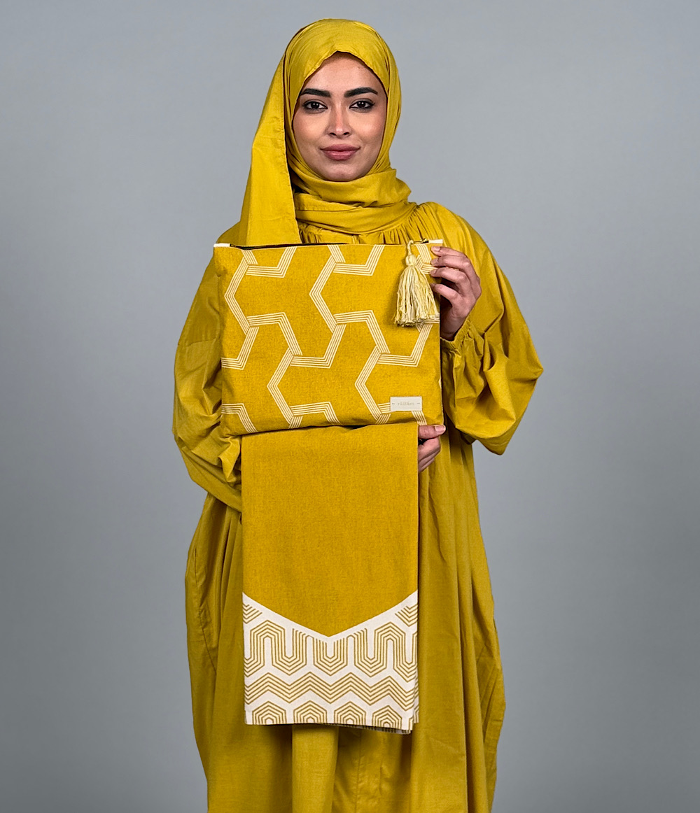SCARF TRAVEL PRAYER SET - MUSTARD