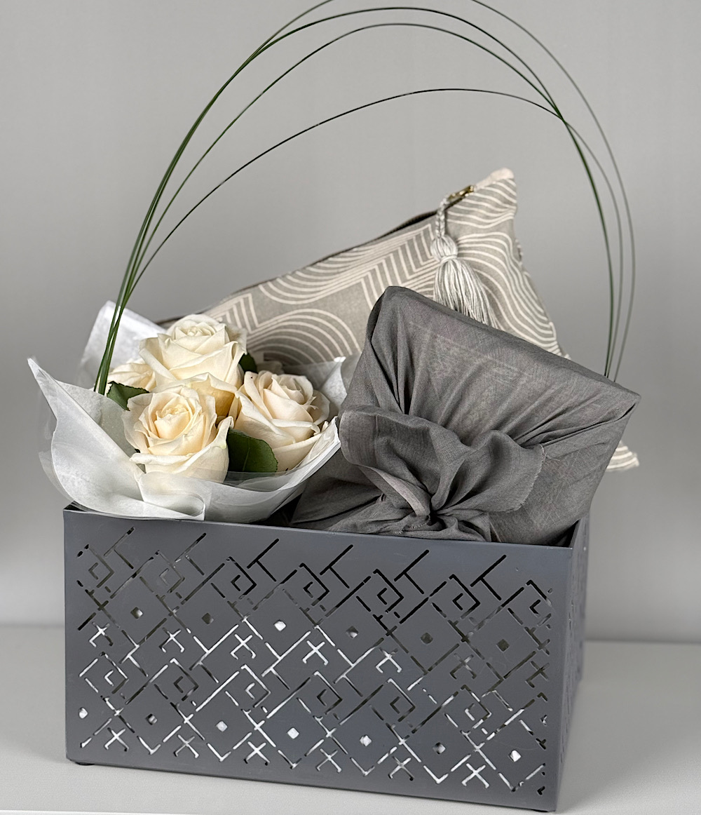 GIFT PACKAGE  GRAY
