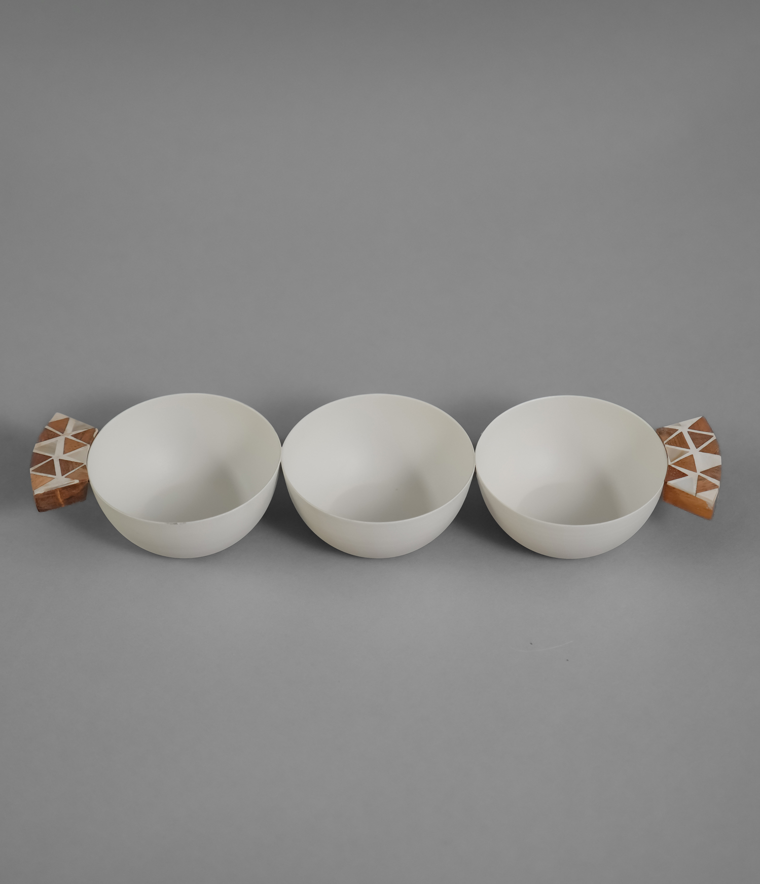 METAL TRI  BOWL - CREAM